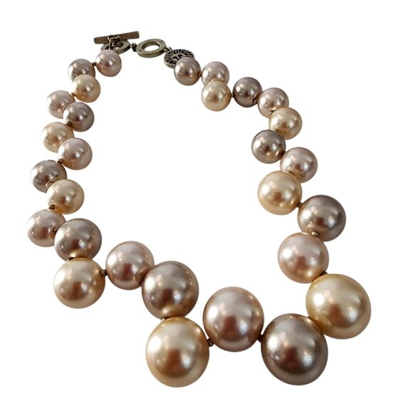 Vintage Anne Klein Faux Pearl Necklace Gold Tone Matte Finish - Picture 6 of 12